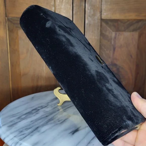Elegant Black Velvet Clutch - Picture 8 of 16